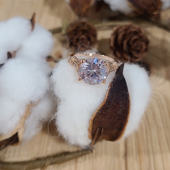 🩷💛NEW🩷💛 STUNNING!! Vintage 2.5kt Round CZ Ring in ROSE GOLD plating - Picture 11 of 14